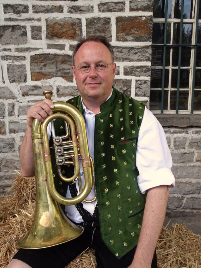 Peter mit Bassflügelhorn